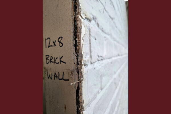 06 Brick Wall 3660 x 24400mm - side